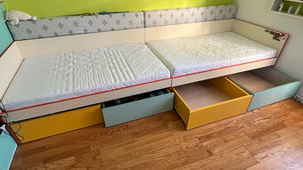 Prodám postele s úložným prostorem - 2