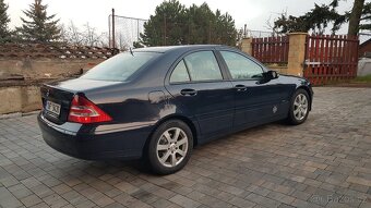 Mercedes - Benz W203 C 220 CDI - 2