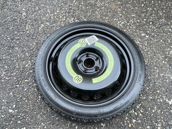 Úzké rezervní kolo Audi Mercedes R19 - 2