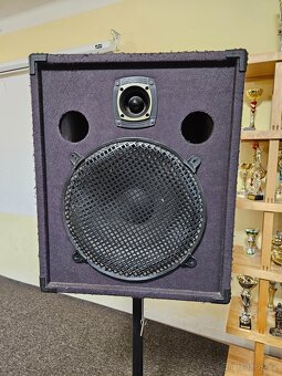 Zvuková aparatura – JBL 6230 - 2