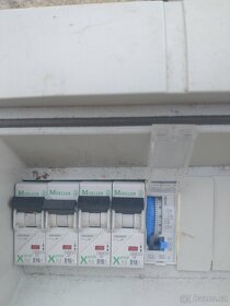 Rozvodná skříň Moeller 220V - 2