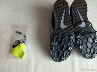 Bezecke tretry NIKE vel.37,5 - 2