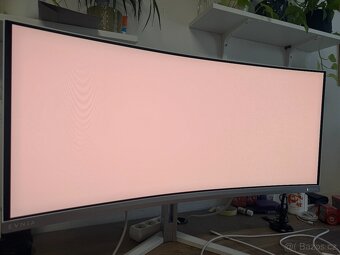 Philips Evnia 34M2C8600 – OLED zakřivený 34" monitor - 2