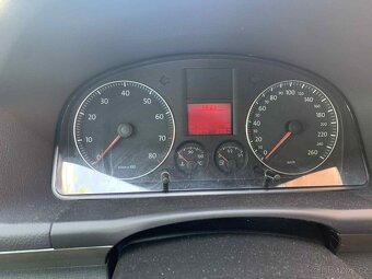 Prodám Volkswagen Touran - 2