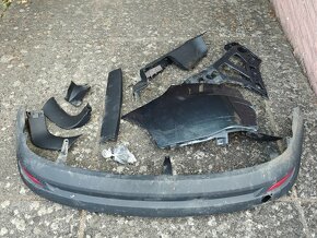 Plasty nárazníku / kufru Renault Megane III kombi 2010+ - 2