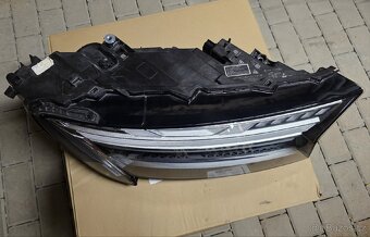 Laser světlomet AudiQ7 Facelift 4M0941086D pravý - 2
