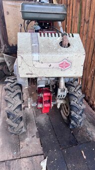 Freza malotraktor fortschritt e930 s příslušenstvím a károu - 2