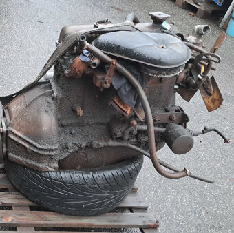 Motor UAZ-469B - 2