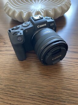 Bezzrcadlovka Canon EOS RP - 2