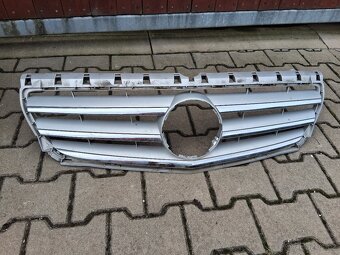 Mercedes w256 maska - 2
