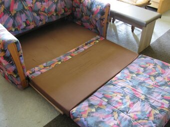 Rozkládací pohovka - 2