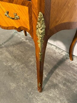 Starožitný sekretář s roletou (133026) - 2