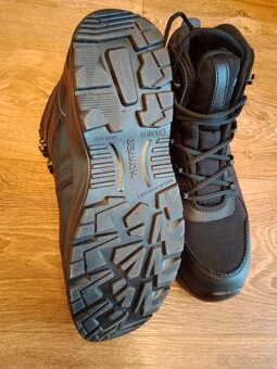 Prodám nové pracovní boty značka Condor.. Velikost 42/8. - 2