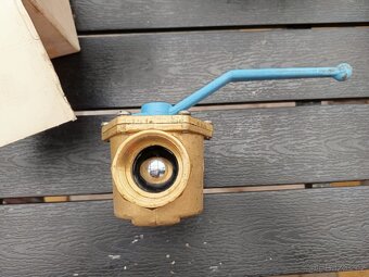 Kulový ventil mosaz  50 a 40mm rozebiratelný - 2