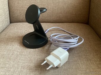Bezdrátová nabíječka - 2