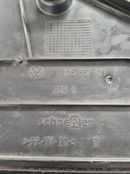 Golf 4 Hatchback kryt zavazadlového prostoru - 2