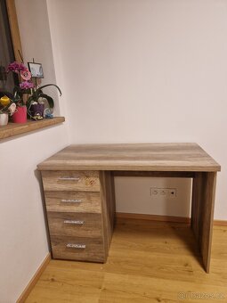 Psací stůl v dekoru dub - 2