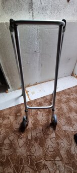 Chodítko pro seniory - 2