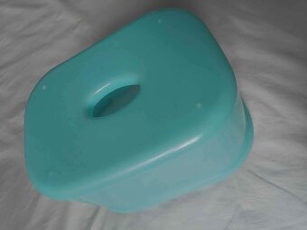 Dětská plastová stolička - 2