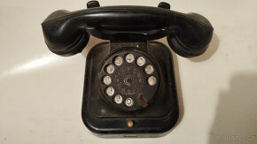 staré telefony - 2