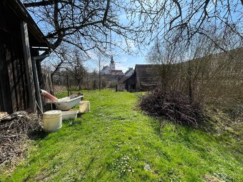 Vícegenerační rodinný dům s pozemkem 1403m2 - 2