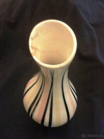 Porcelánová vázička pruhovaná - 2