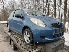 Toyota Yaris 1.0 51kw,2006--3 dvéř---náhradní díly - 2