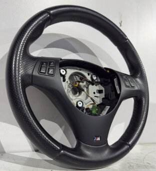 BMW M-paket volant E90/91/92/93 a iné - 2