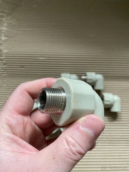 Nová PPR kolena, přechod, T kus - 20 x 1/2" - 2