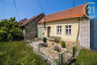 Nabízíme k prodeji řadový jednopodlažní dům, s vjezdem a ... - 2