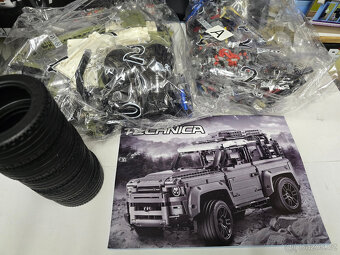 STAVEBNICE Technic 42110 Land Rover Defender NAHRADA - 2