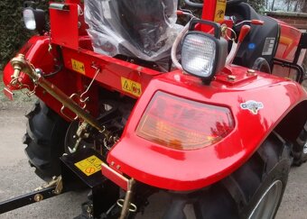 Traktor/malotraktor DF304G2 - 2