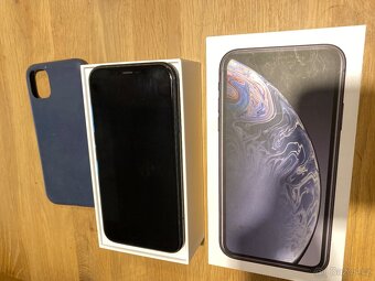 Prodám černý iPhone XR 64GB - 2
