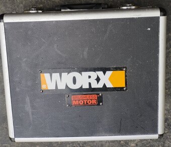 Aku vrtačka s příklepem Worx - 2