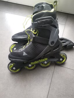 Kolečkové brusle zn. ROLLERBLADE vel. 40,5 - 2