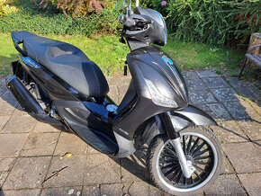 Piaggo Beverly 300 Police - 2