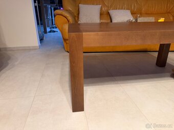 Konferenční dřevěný stůl - 2