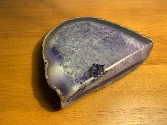 Achát - 1.111 gramů - 2