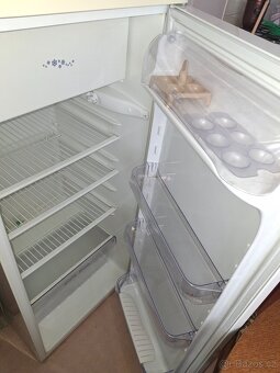 Střední lednice - 2