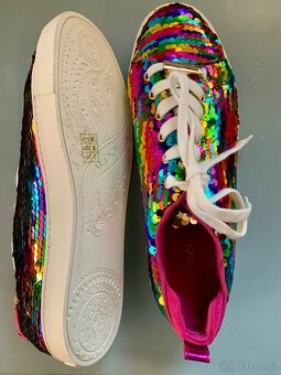 Nové barevné tenisky - 2