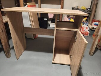 PC / pracovní stůl – kompaktní, dobrý stav - 2