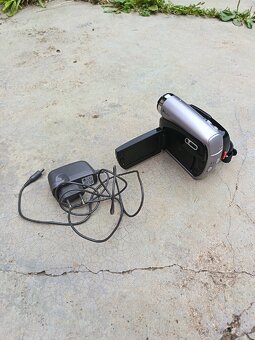 Samsung digital camera VP-D381 PAL miniDV - 2