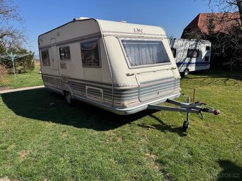 Obytný přívěs, Karavan LMC 490 K - 2