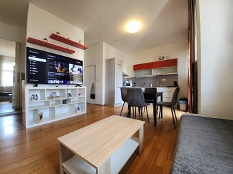 Prodej bytu 2+kk, 52 m², K Višňovce, Pardubice - 2