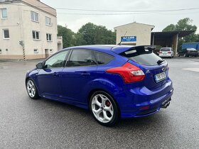 Ford Focus ST 250 - 2