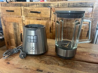 stolni mixer Electrolux ESB7300S - 2