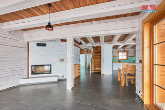 Prodej rodinného domu, 216 m², Nové Hrady, ul. Vilová čtvrť - 2