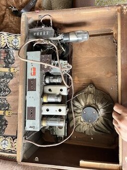 Radio Tesla 55C - 2