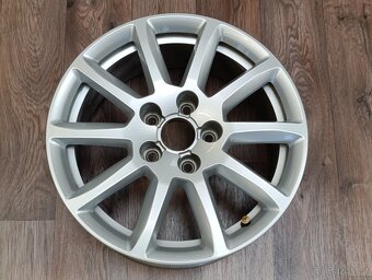 5x112 Audi A4 7Jx16 ET39 číslo 8K0601025BF alu disky - 2