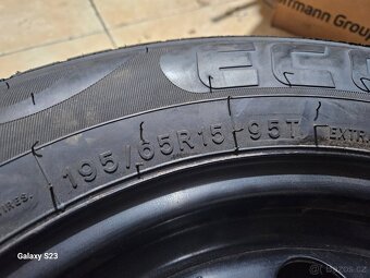 Kompletní kolo 15" s NOVOU pneumatikou Infinity 195/65 R15 - 2